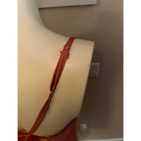 Midnight Bakery Women's Malia Solid Hammered Satin Chemise Coral L - Picture 6 of 9